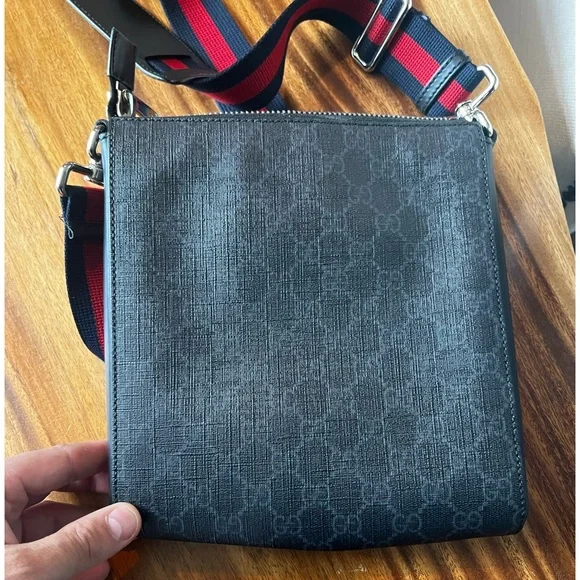 Gucci crossbody bag - Picture 2 of 10